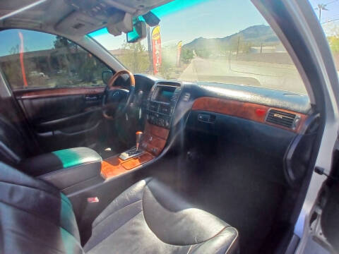 2004 Lexus LS 430
