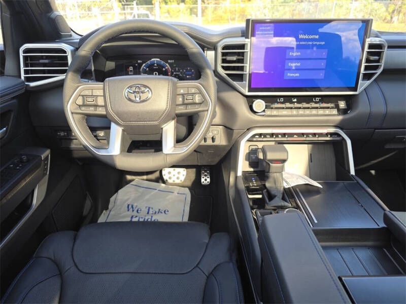 2025 Toyota Tundra Platinum HV