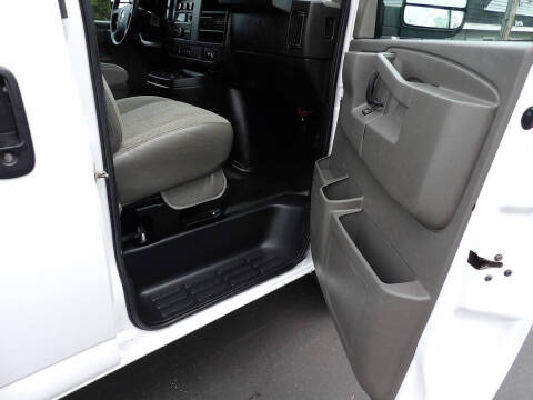 2022 Chevrolet Express 2500