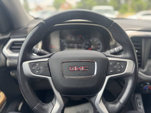 2017 GMC Acadia SLE-2
