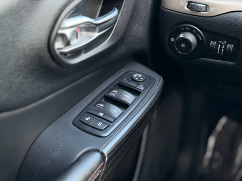 2017 Jeep Cherokee 75th Anniversary