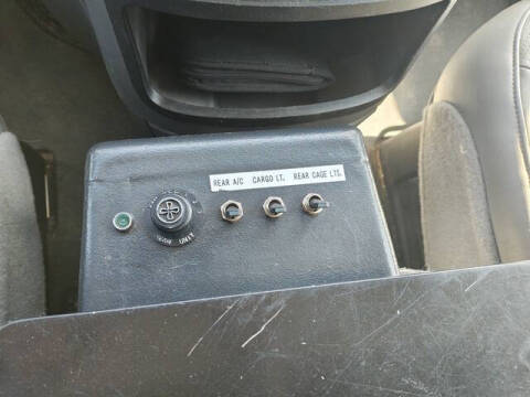 2004 Ford E-Series E-250