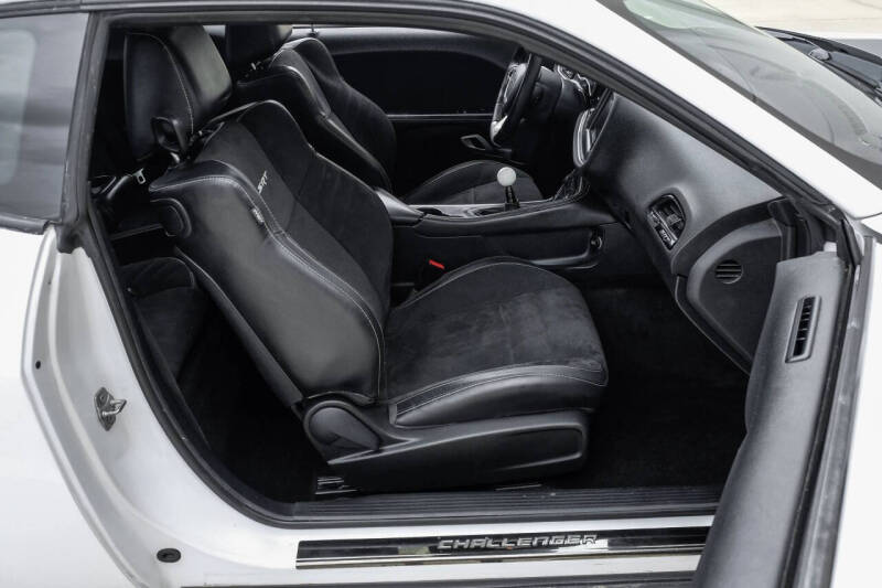 2015 Dodge Challenger SRT 392