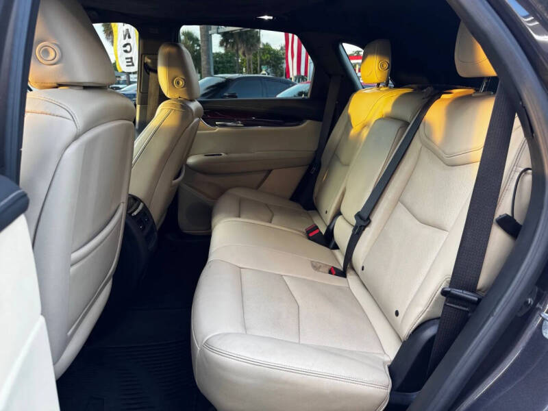 2018 Cadillac XT5 Premium Luxury