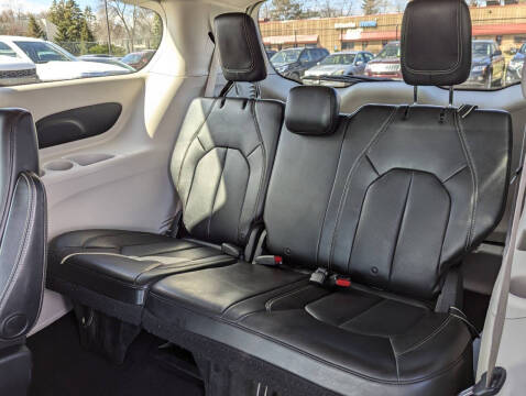 2020 Chrysler Voyager LXi