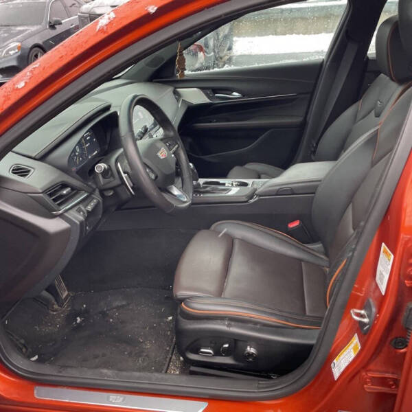 2023 Cadillac CT4 Sport