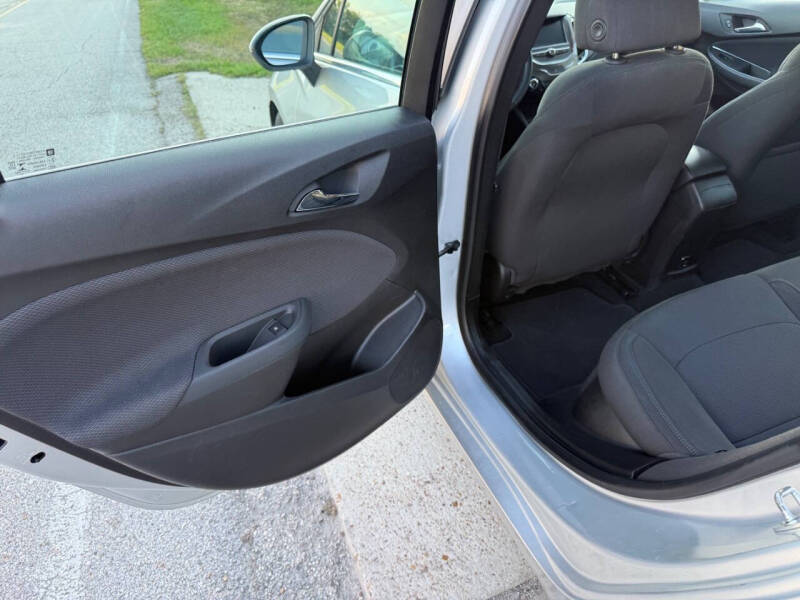 2017 Chevrolet Cruze LT Auto
