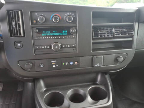 2023 Chevrolet Express 2500