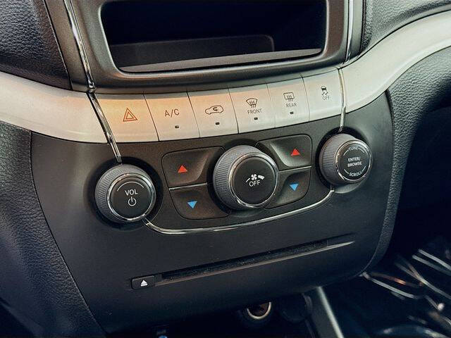 2020 Dodge Journey SE Value