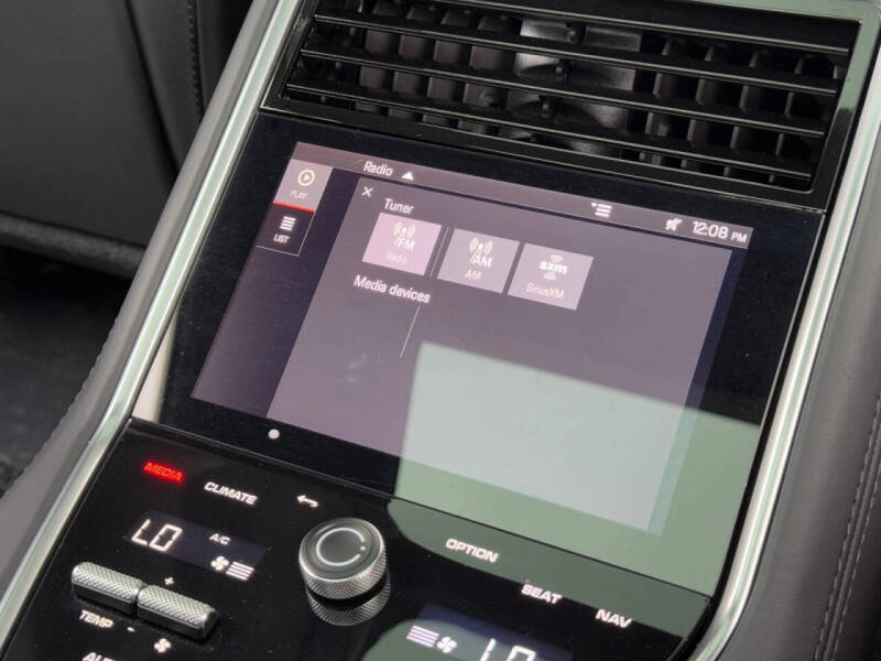 2022 Porsche Panamera 4S E-Hybrid