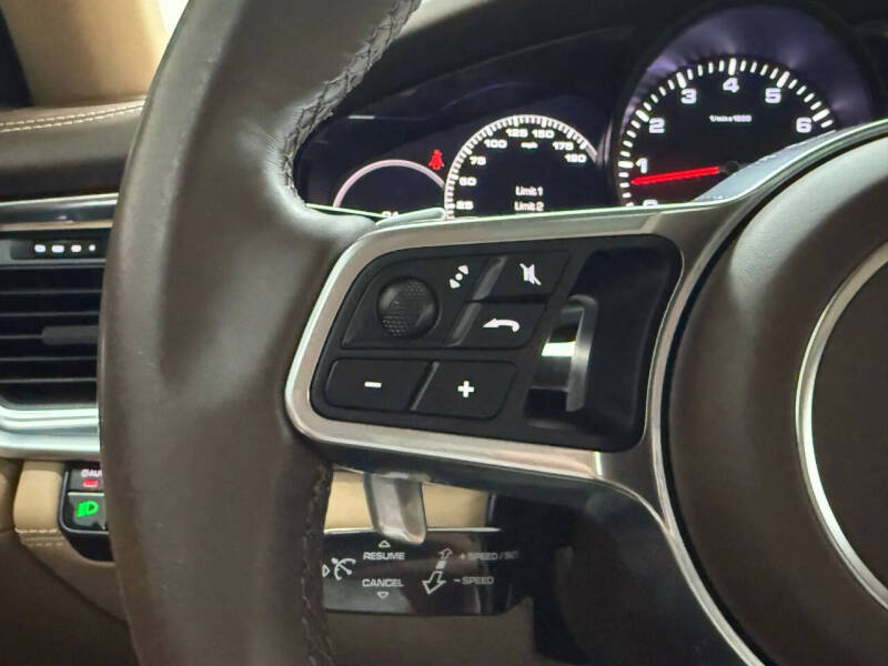 2020 Porsche Panamera