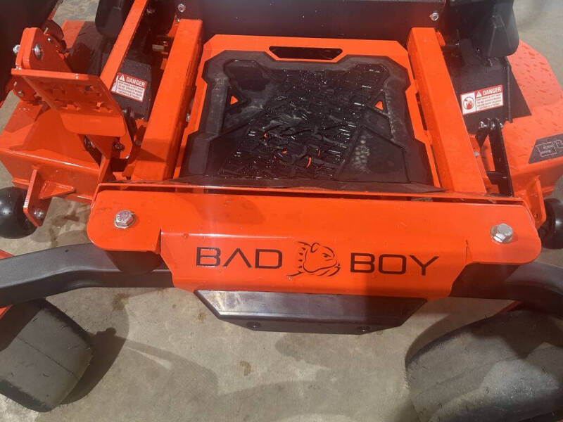 2025 Bad Boy ZT ELITE 54" KAWASAKI