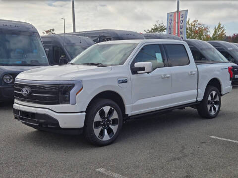 2025 Ford F-150 Lightning Platinum