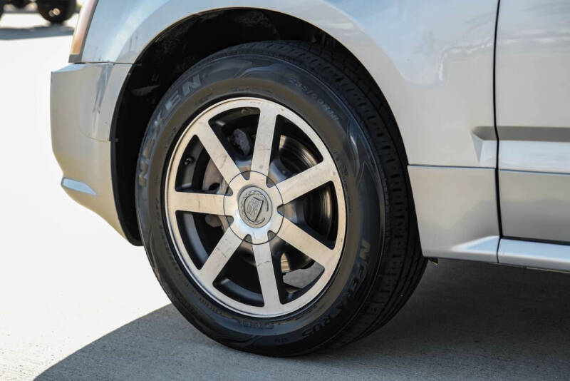 2004 Cadillac SRX