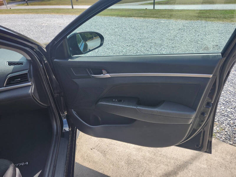 2019 Hyundai Elantra SEL