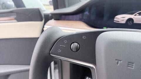 2023 Tesla Model X Standard Range