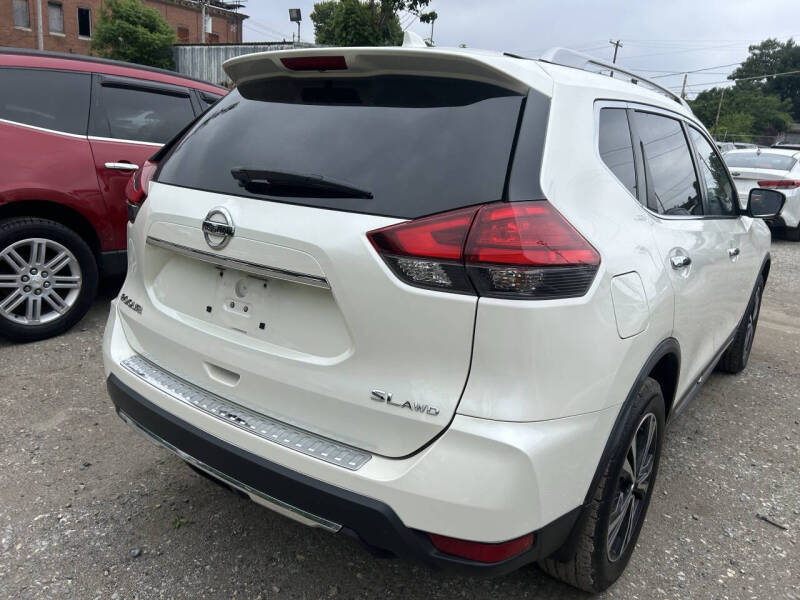 2017 Nissan Rogue SL