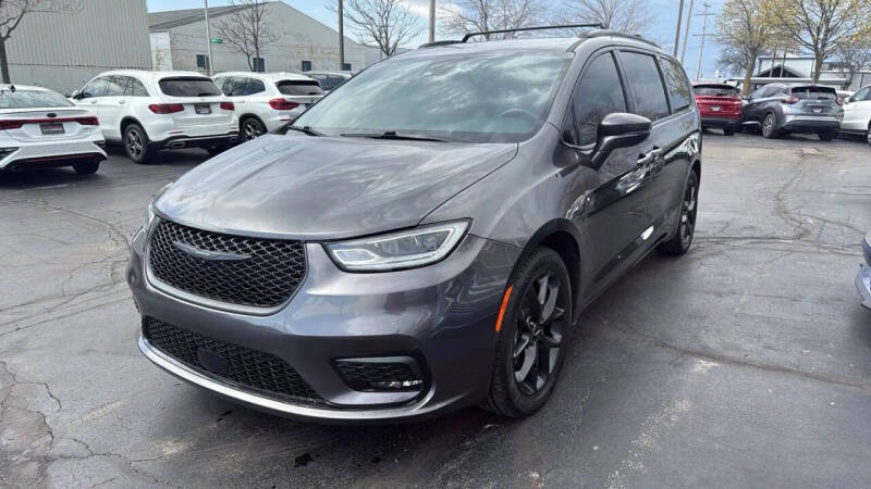 2022 Chrysler Pacifica Touring L