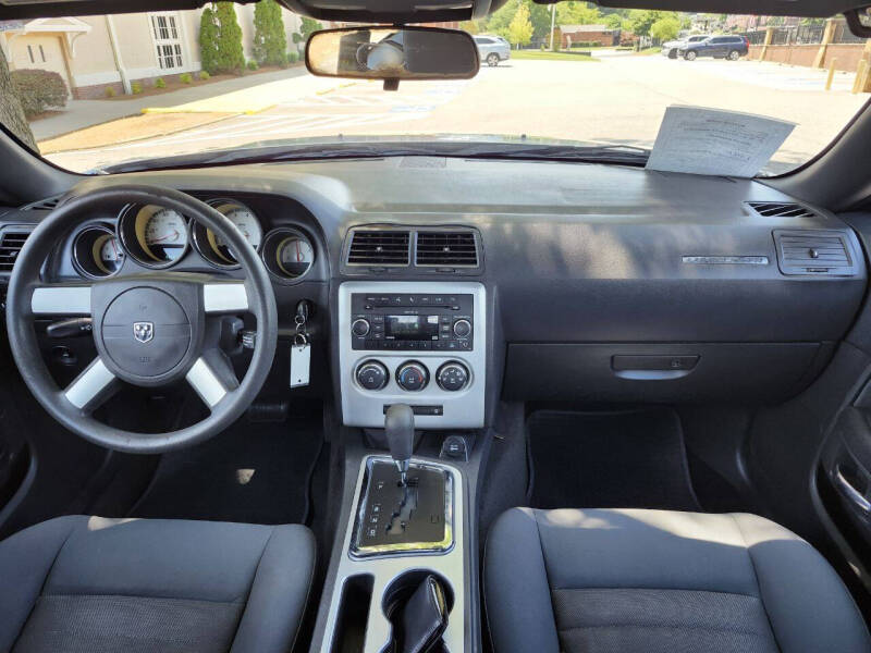 2010 Dodge Challenger SE