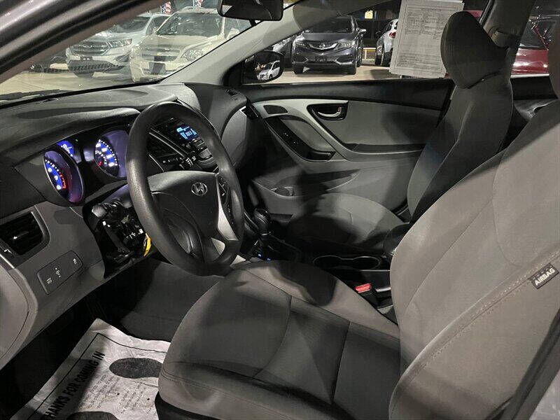 2015 Hyundai Elantra SE