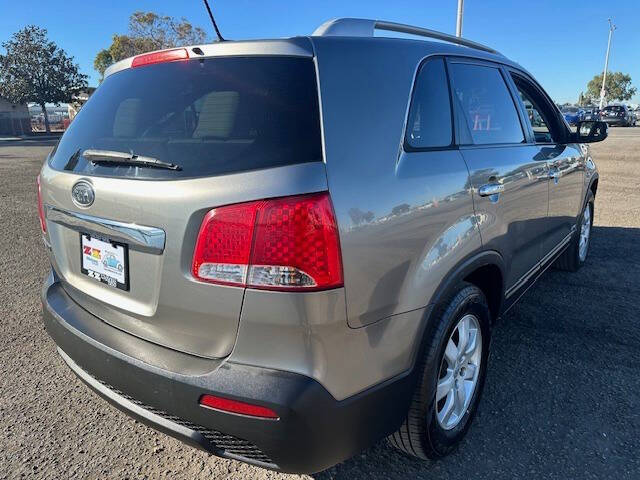2013 Kia Sorento LX