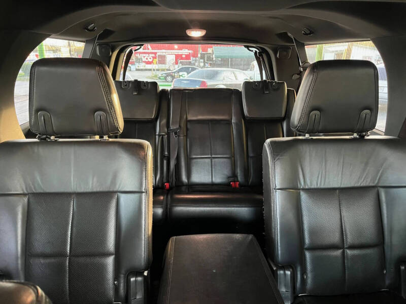 2013 Lincoln Navigator L