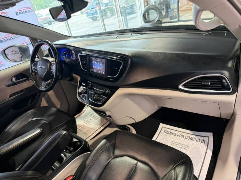 2020 Chrysler Pacifica Touring L