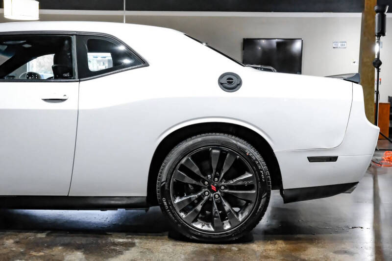 2013 Dodge Challenger SRT8 Core