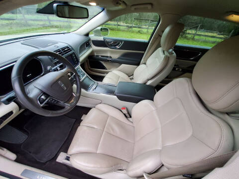 2018 Lincoln Continental Select