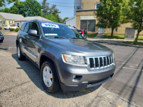 2012 Jeep Grand Cherokee for sale at CT AutoFair in West Hartford CT