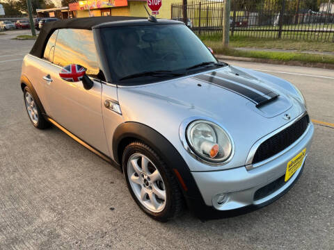 2009 MINI Cooper for sale at SARCO ENTERPRISE inc in Houston TX