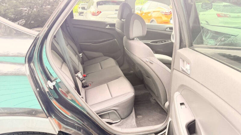 2017 Hyundai Tucson SE