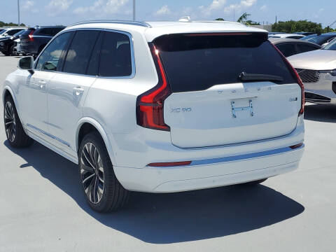 2025 Volvo XC90 B6 Plus Bright Theme 7P