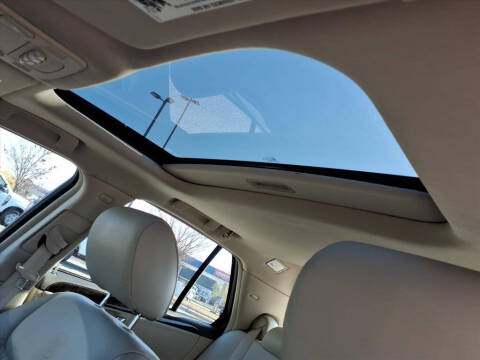 2010 Cadillac DTS Luxury Collection