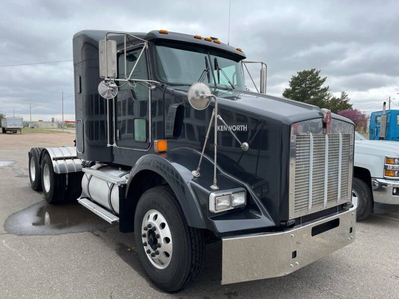 2007 Kenworth T800 for sale in Hill City, KS