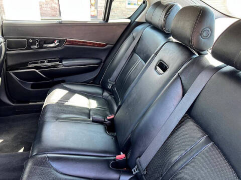 2015 Kia K900 Luxury