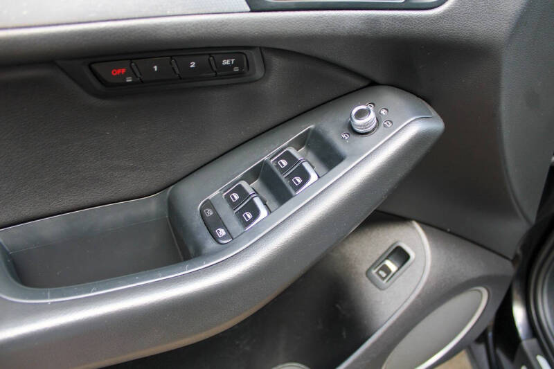 2017 Audi Q5 2.0T quattro Premium Plus