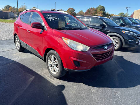 2011 Hyundai Tucson for sale at McCully's Automotive - Under $10,000 in Benton KY