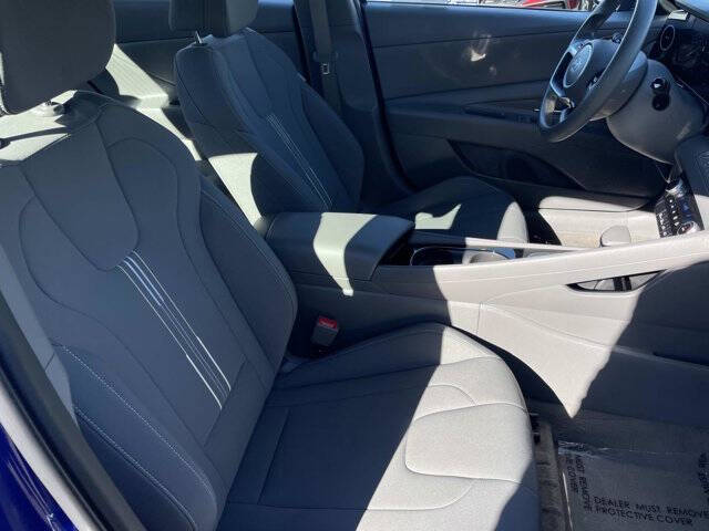 2024 Hyundai Elantra Hybrid Blue