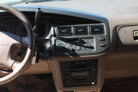 1998 Toyota Sienna LE