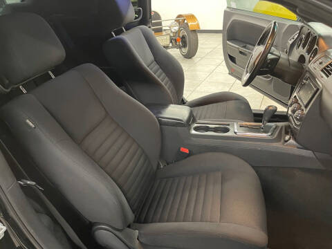 2012 Dodge Challenger SXT