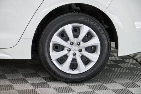 2025 Toyota Corolla Hybrid LE