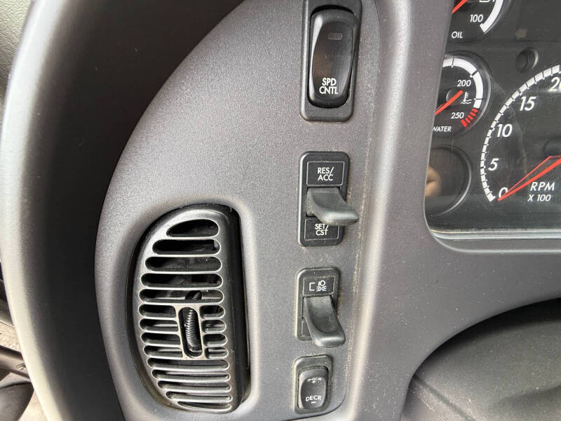 2015 Freightliner M2 112