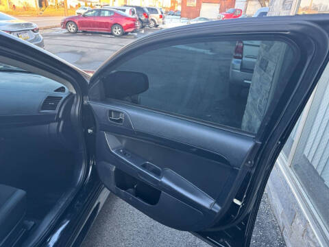 2016 Mitsubishi Lancer ES