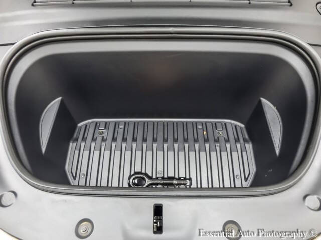 2021 Tesla Model Y Standard Range