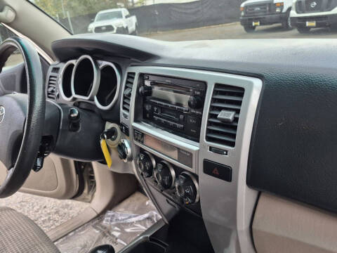 2004 Toyota 4Runner SR5