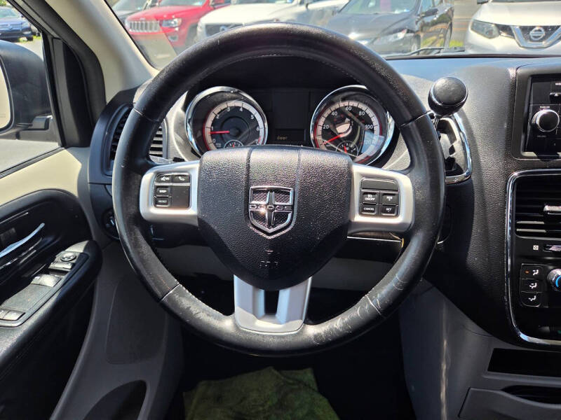 2016 Dodge Grand Caravan American Value Package