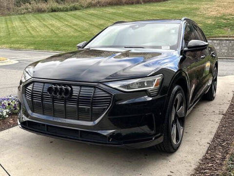 2022 Audi e-tron quattro Premium Plus
