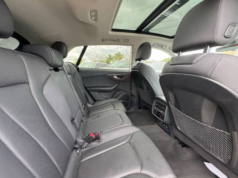 2019 Audi Q8 quattro Premium Plus 55 TFSI