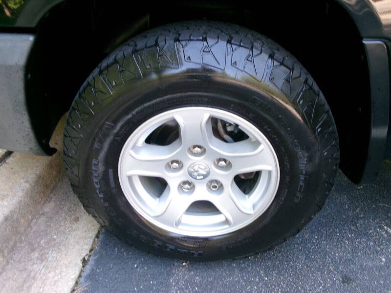 2005 Dodge Dakota SLT